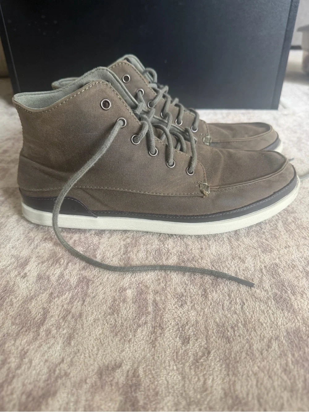 OluKai Men's Chukka Boots in Brown and White Sole